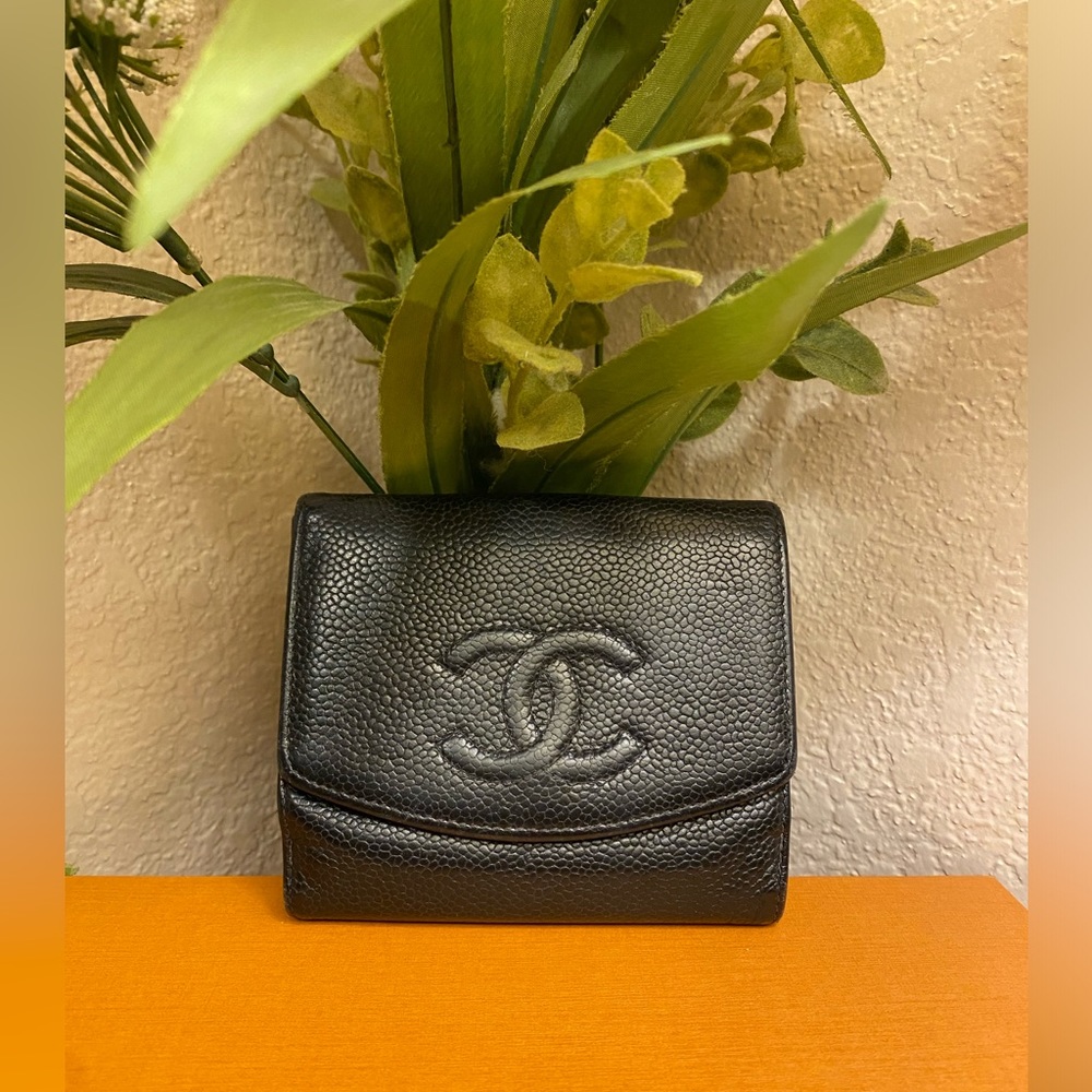 Chanel compact wallet